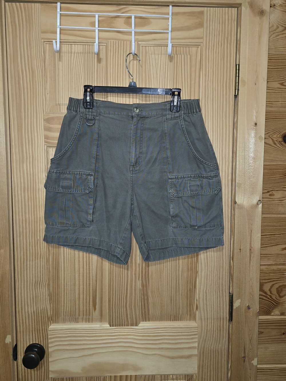 Men's Columbia Casual Cargo Shorts  Gray Size 32W